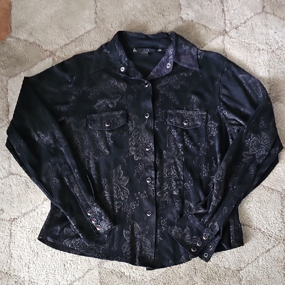Black Rose Tooled Pearl Snap Button Down Shirt